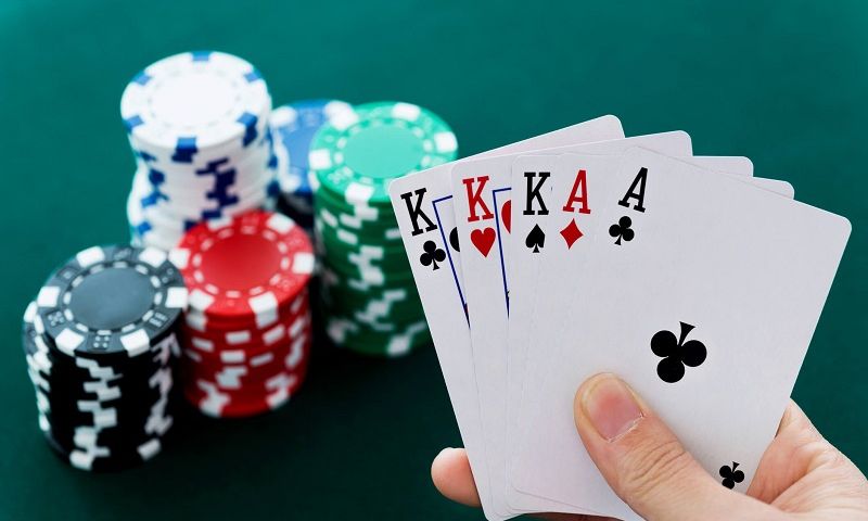 Những quy luật game Poker F8bet dành cho người mới